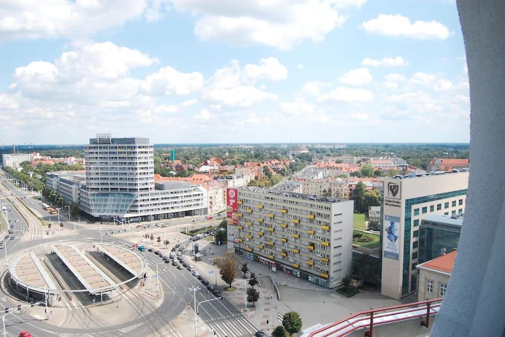 100M2 Penthouse On Top Of The City 1000Mb/S, Airc. Wrocław Extérieur photo